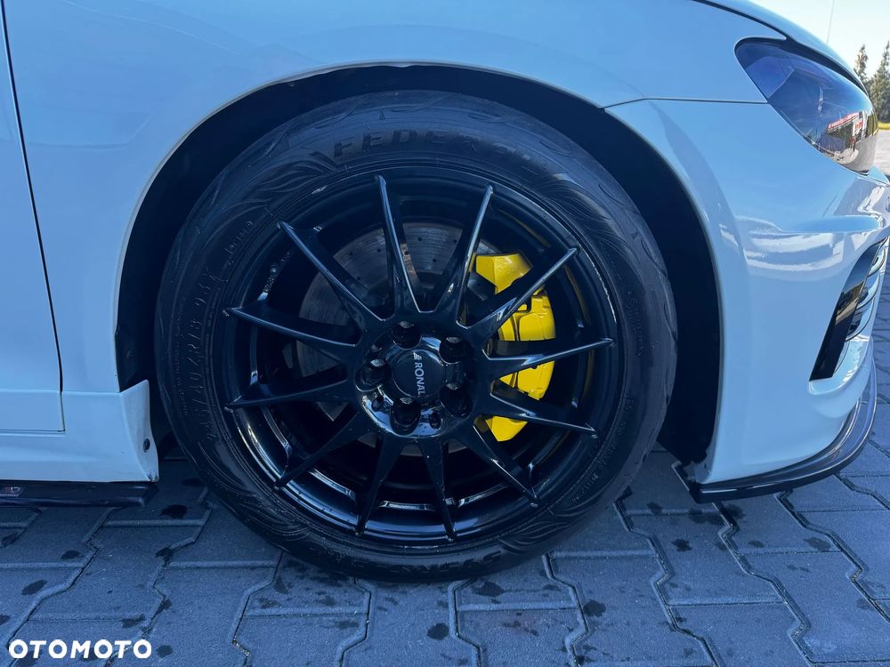 Volkswagen Scirocco 2.0 TSI R - 8