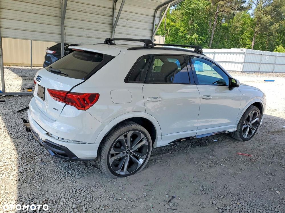 Audi Q3 2.0 TFSI Quattro S tronic design - 3