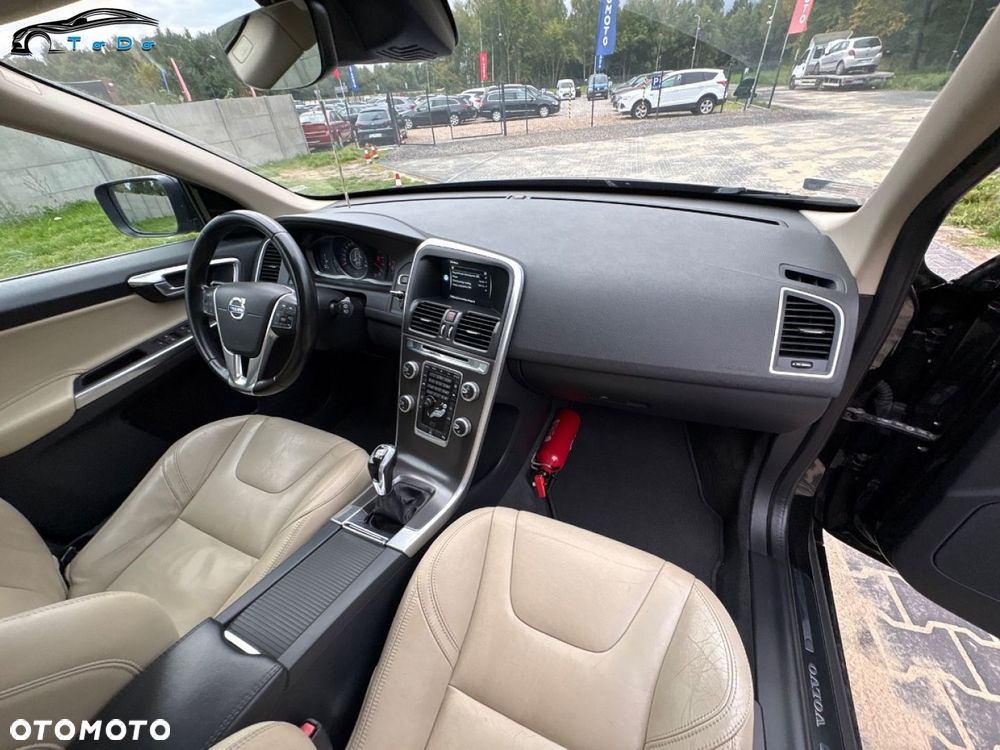 Volvo XC 60 D3 Momentum - 35