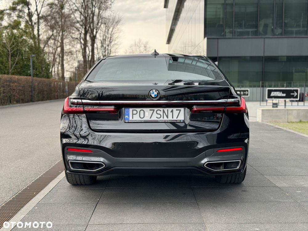 BMW Seria 7 730d xDrive mHEV - 4