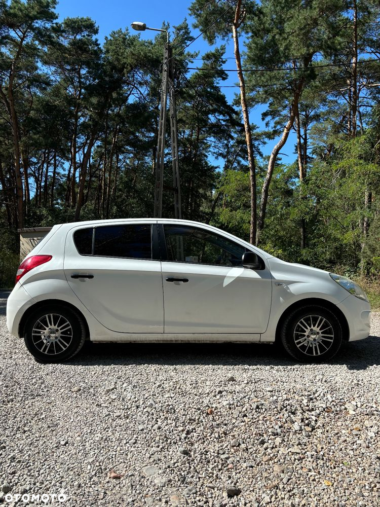 Hyundai i20 - 10