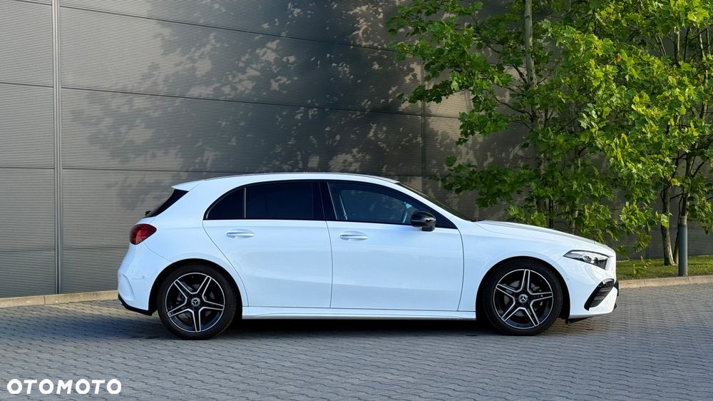 Mercedes-Benz Klasa A 200 AMG Line 7G-DCT - 3