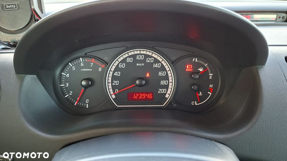 Suzuki Swift - 7
