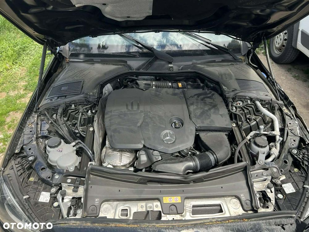 Mercedes-Benz Klasa C 220 d mHEV - 14