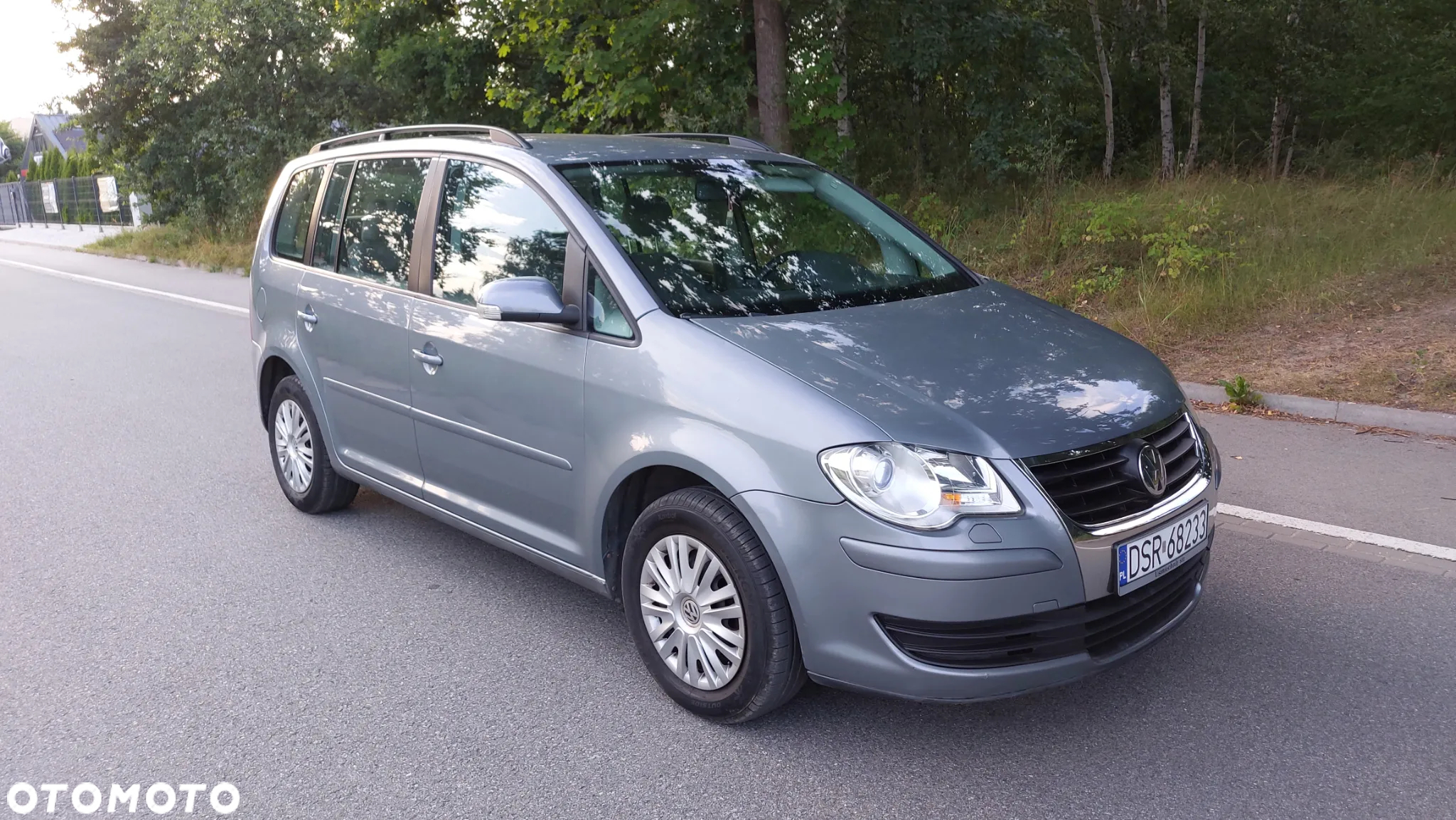 Volkswagen Touran - 2