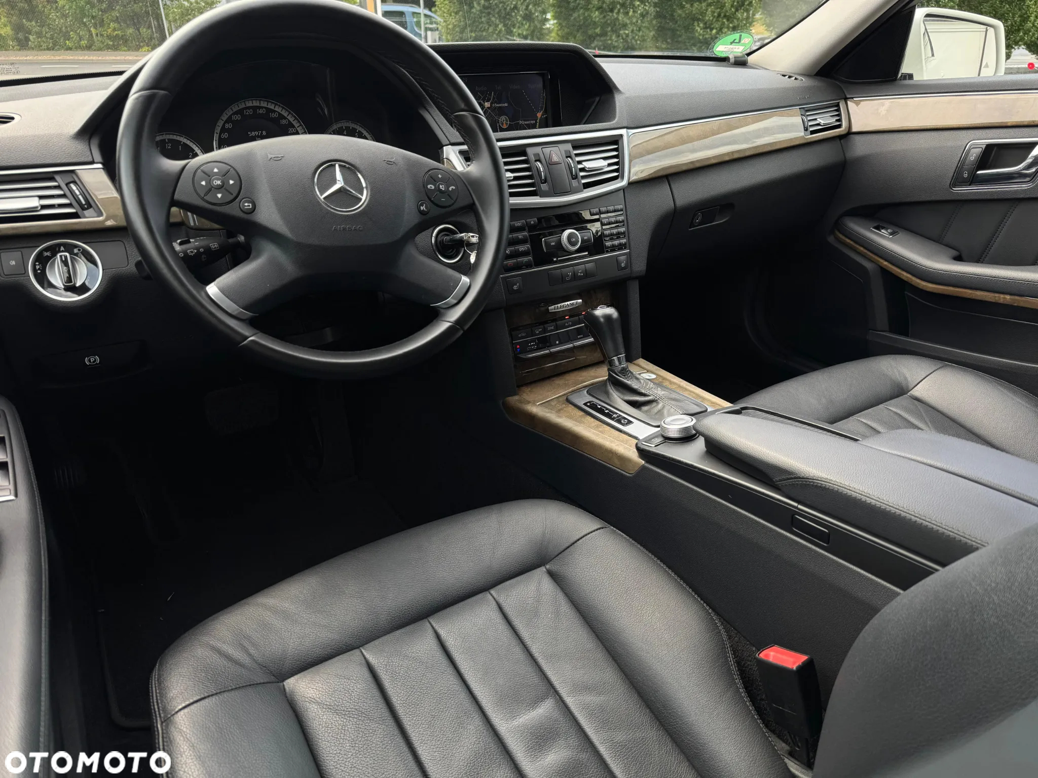 Mercedes-Benz Klasa E - 25