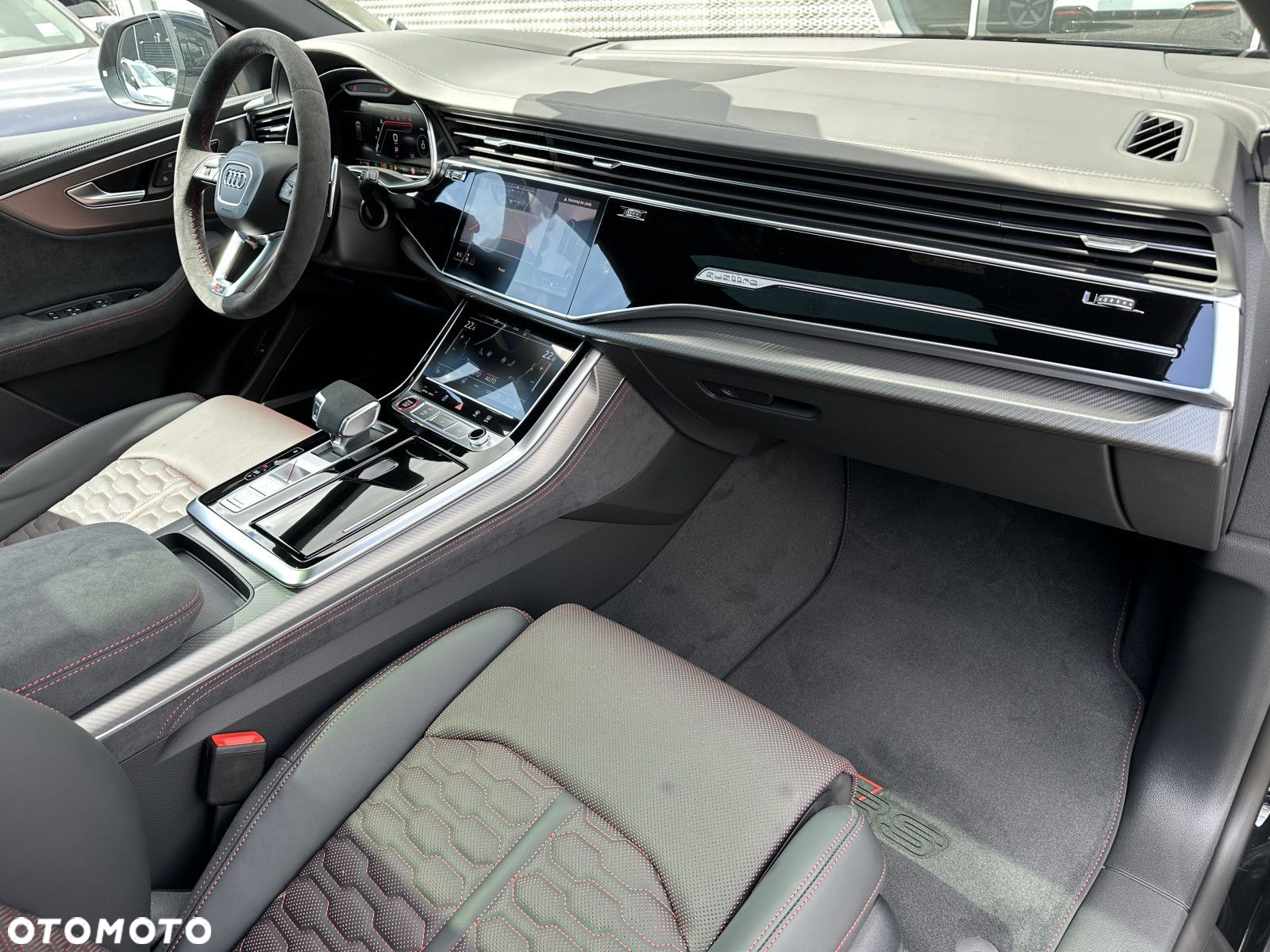 Audi RS Q8 - 24