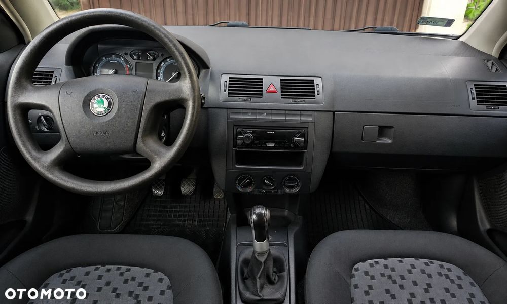Skoda Fabia - 3