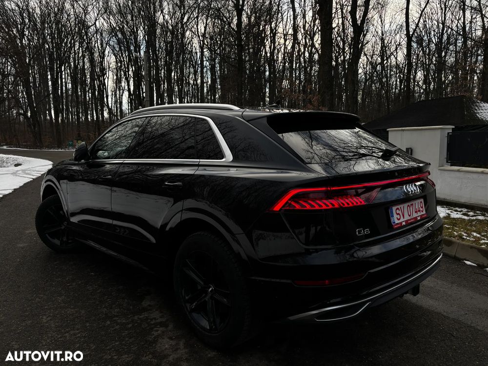 Audi Q8 - 10
