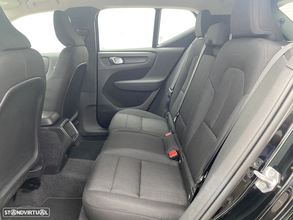 Volvo XC 40 2.0 D3 Momentum Plus Geartronic - 7