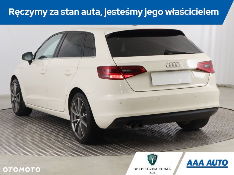 Audi A3 Sportback - 6