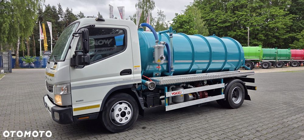 Mitsubishi Fuso - 4