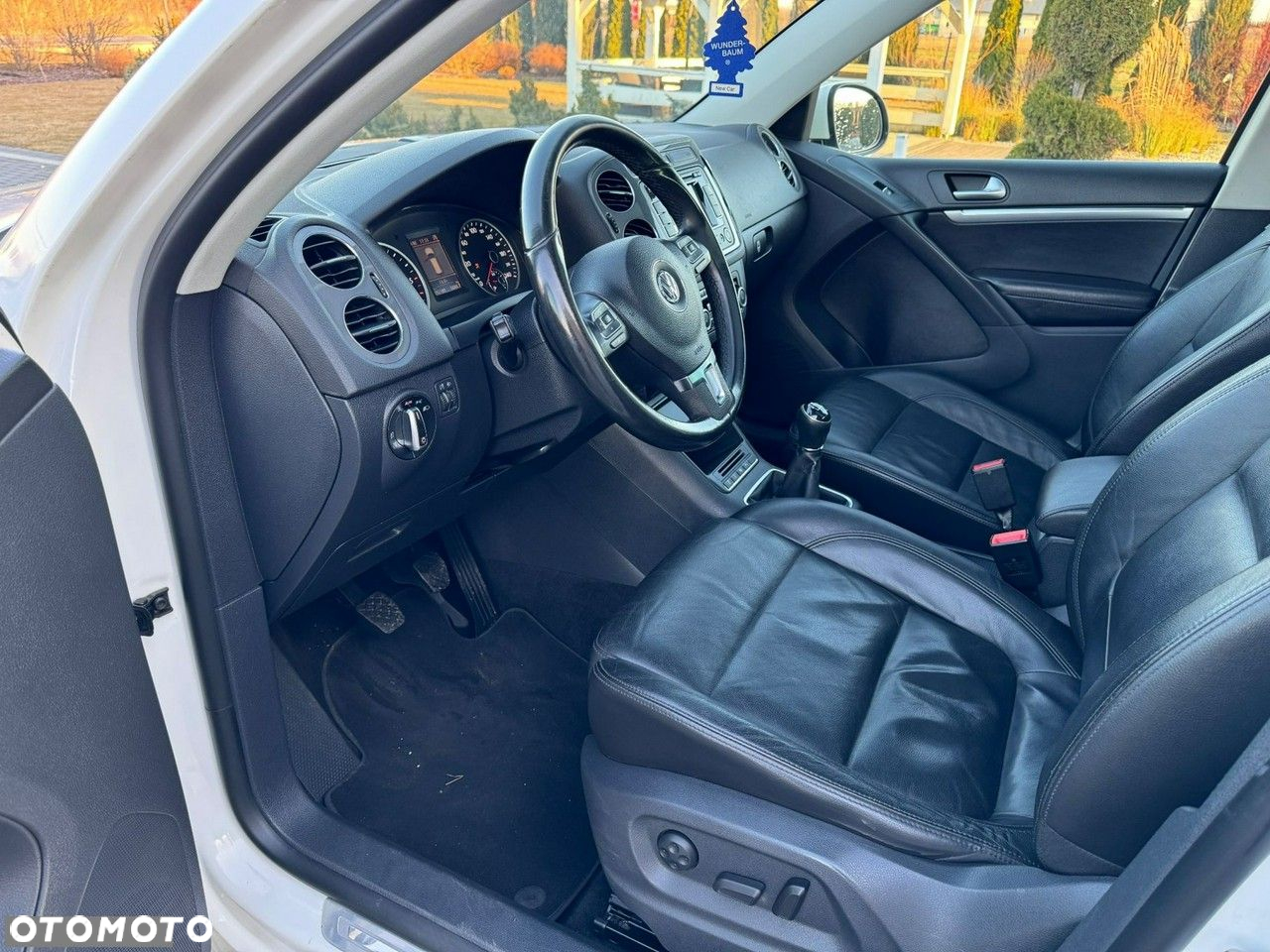 Volkswagen Tiguan 2.0 TDI SCR BlueMotion Technology Sport & Style - 11