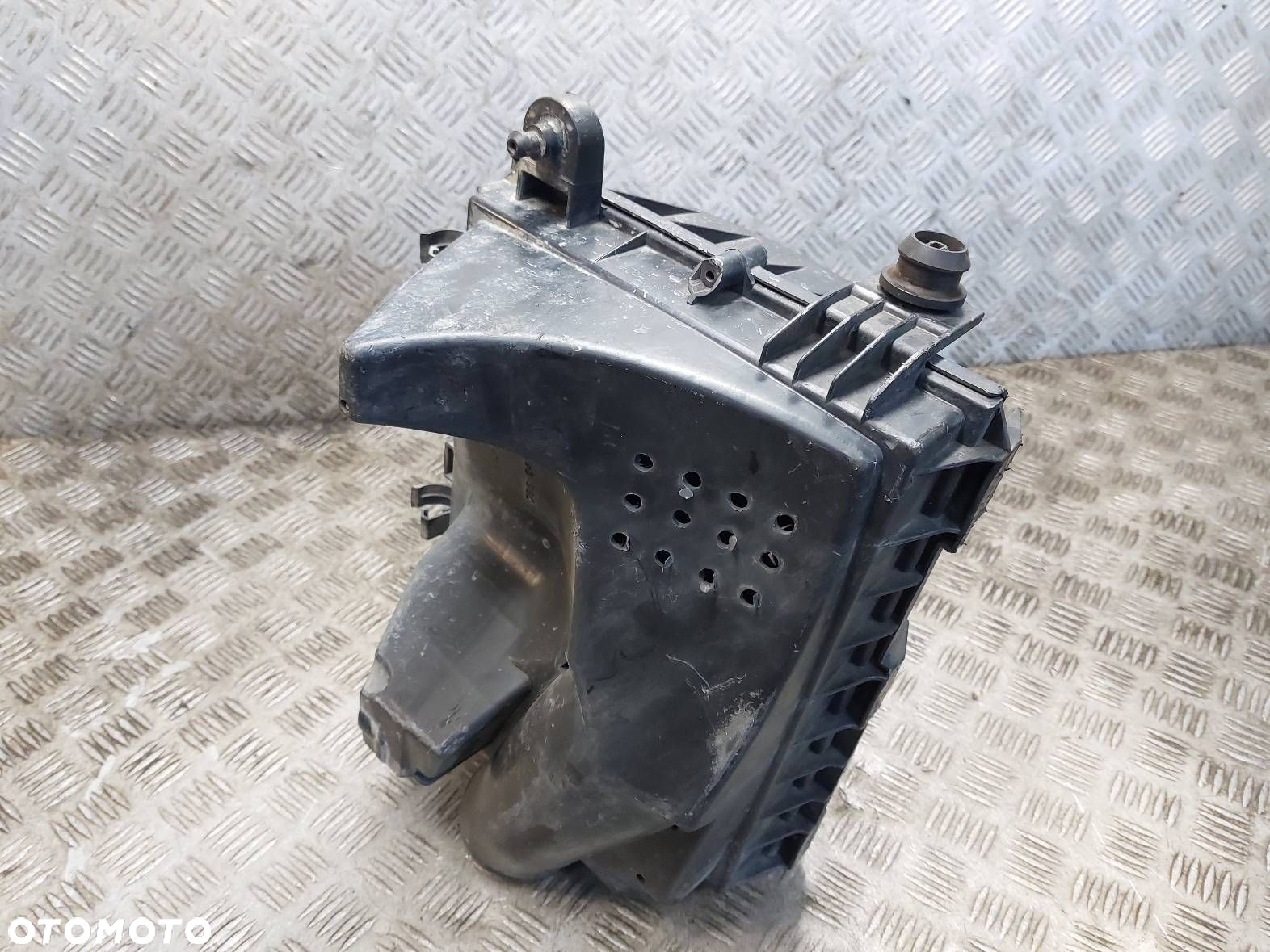 OBUDOWA FILTRA + PRZEPŁYWOMIERZ RURA DOLOT VECTRA C 1.9 CDTI 55350912 - 6
