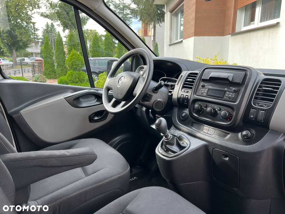 Renault Trafic - 13