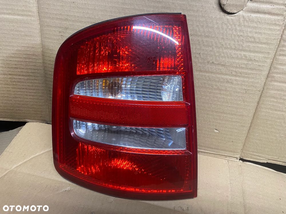 LAMPA TYLNA LEWA SKODA FABIA I 6Y9945095 6Y9945111 - 1