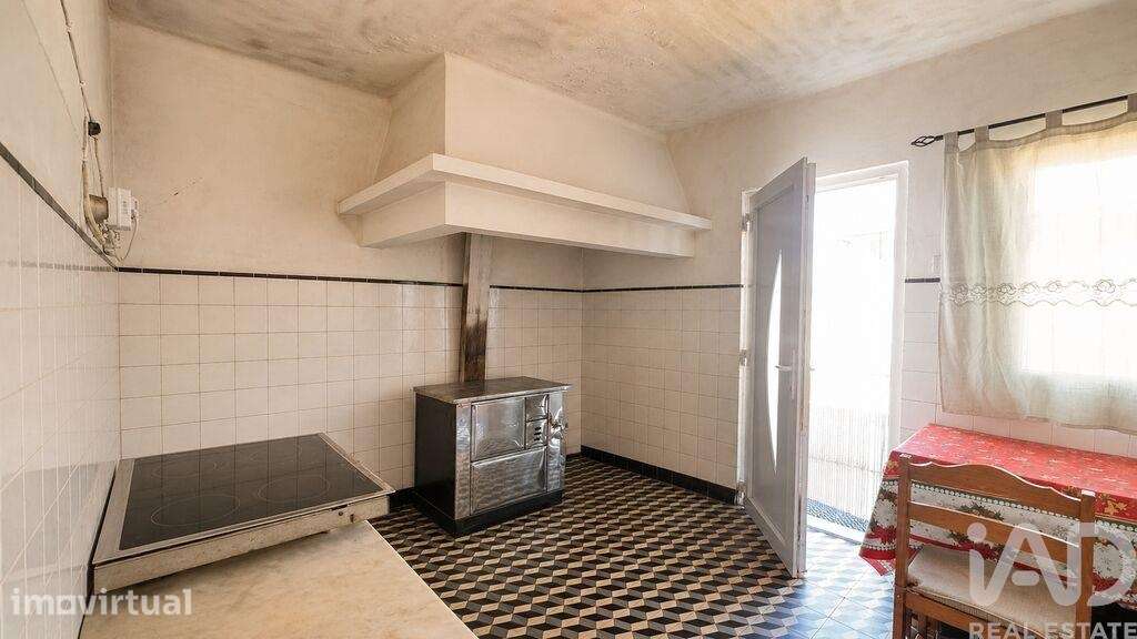 Moradia isolada T4 em Vila de Punhe de 216 m2 - Grande imagem: 2/15