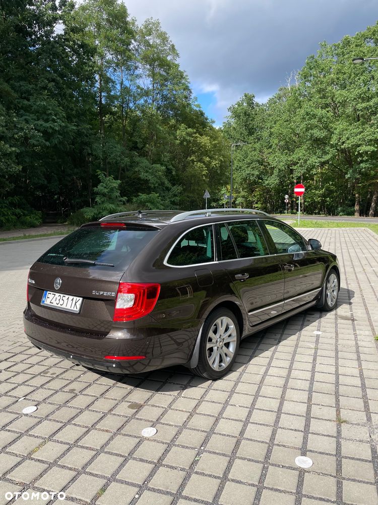 Skoda Superb 2.0 TDI Ambition - 5