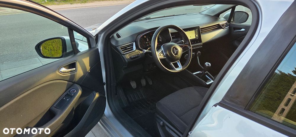 Renault Clio - 7