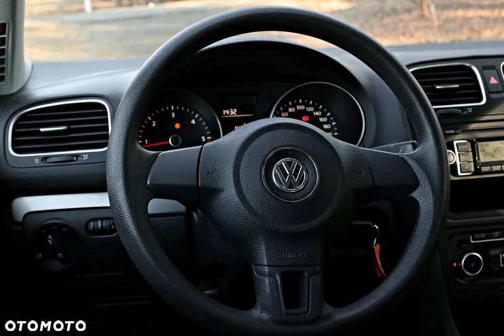 Volkswagen Golf 2.0 TDI DPF Comfortline - 36
