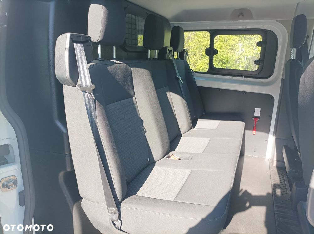 Ford TRANSIT CUSTOM - 13