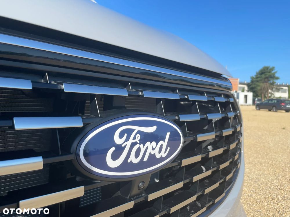 Ford Tourneo Custom 2.0 EcoBlue 320 L2 Titanium - 4