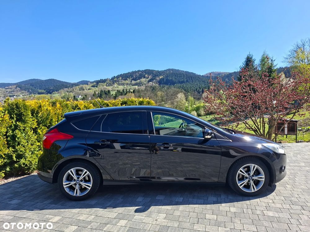 Ford Focus 1.6 TDCi DPF Start-Stopp-System SYNC Edition - 5