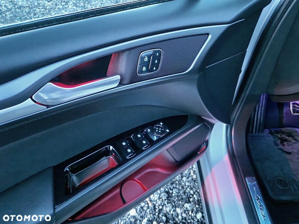 Ford Mondeo SW 2.0 TDCi Titanium - 23