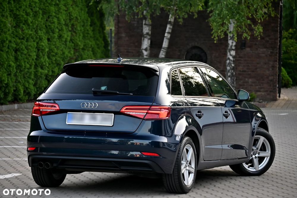 Audi A3 Sportback 2.0 TDI S tronic design - 15