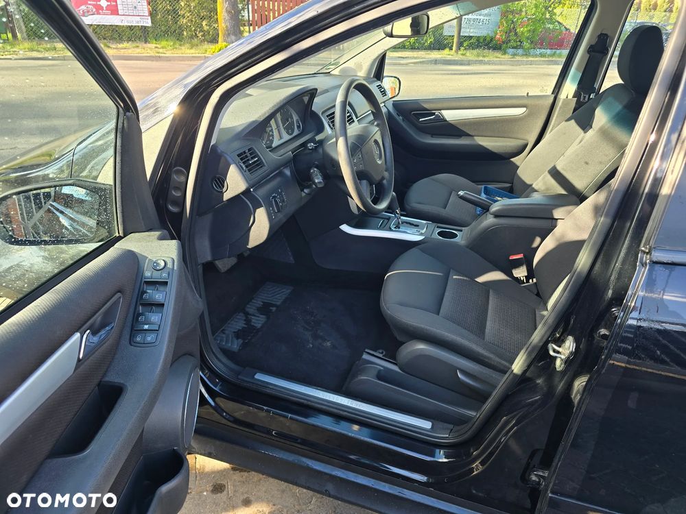 Mercedes-Benz Klasa B 200 Autotronic Special Edition - 12