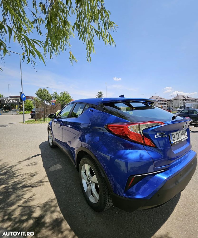 Toyota C-HR 1.8 HSD 4x2 CVT C-enter - 2