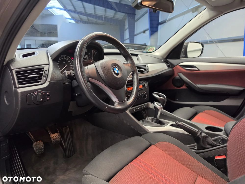 BMW X1 sDrive20d - 28