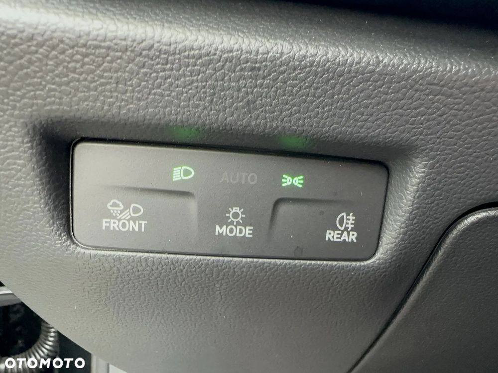 Skoda Superb 2.0 TSI Edition 130 DSG - 16