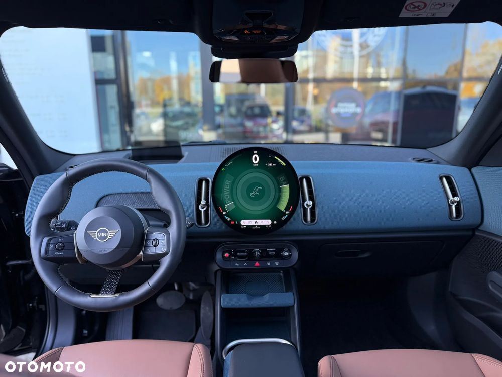 MINI Countryman E 66.5kWh Linia Favoured - 11