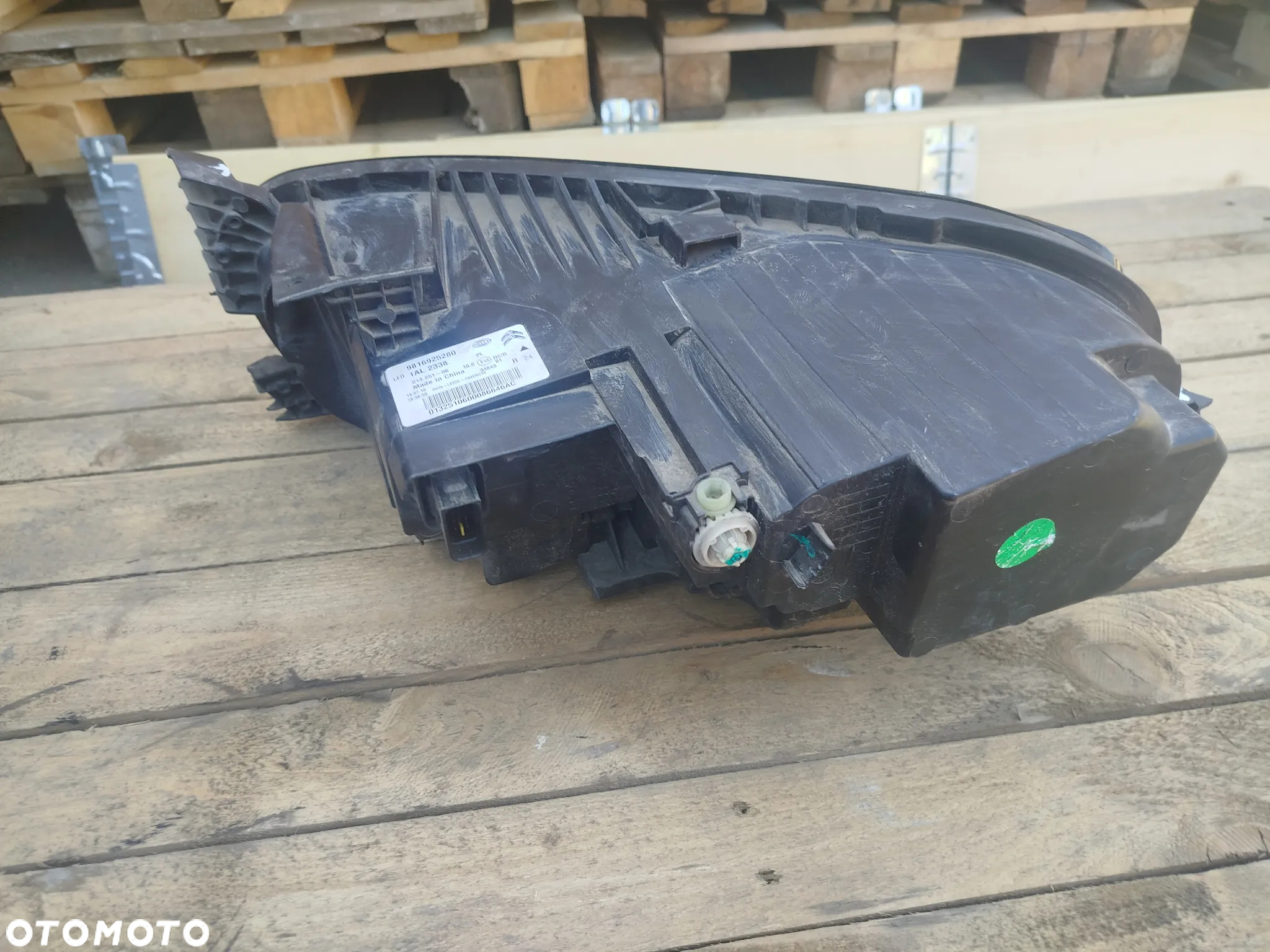 Citroen C5 aircross lampa prawa przód prawy - 7