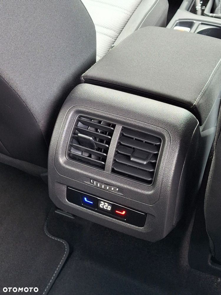 Volkswagen Touran 1.5 TSI EVO Highline DSG - 27