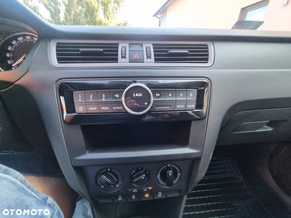 Skoda RAPID 1.2 TSI Ambition - 6
