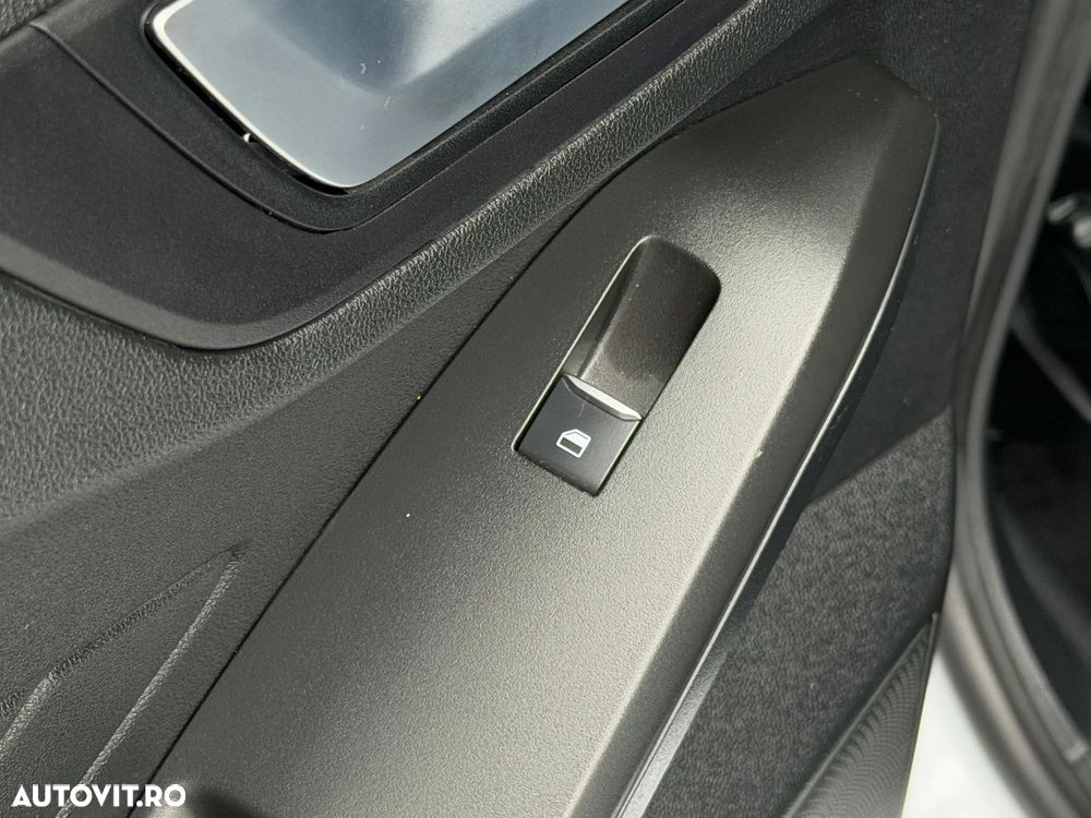 Ford Focus 1.5 EcoBlue Start-Stopp-System Aut. TITANIUM - 22