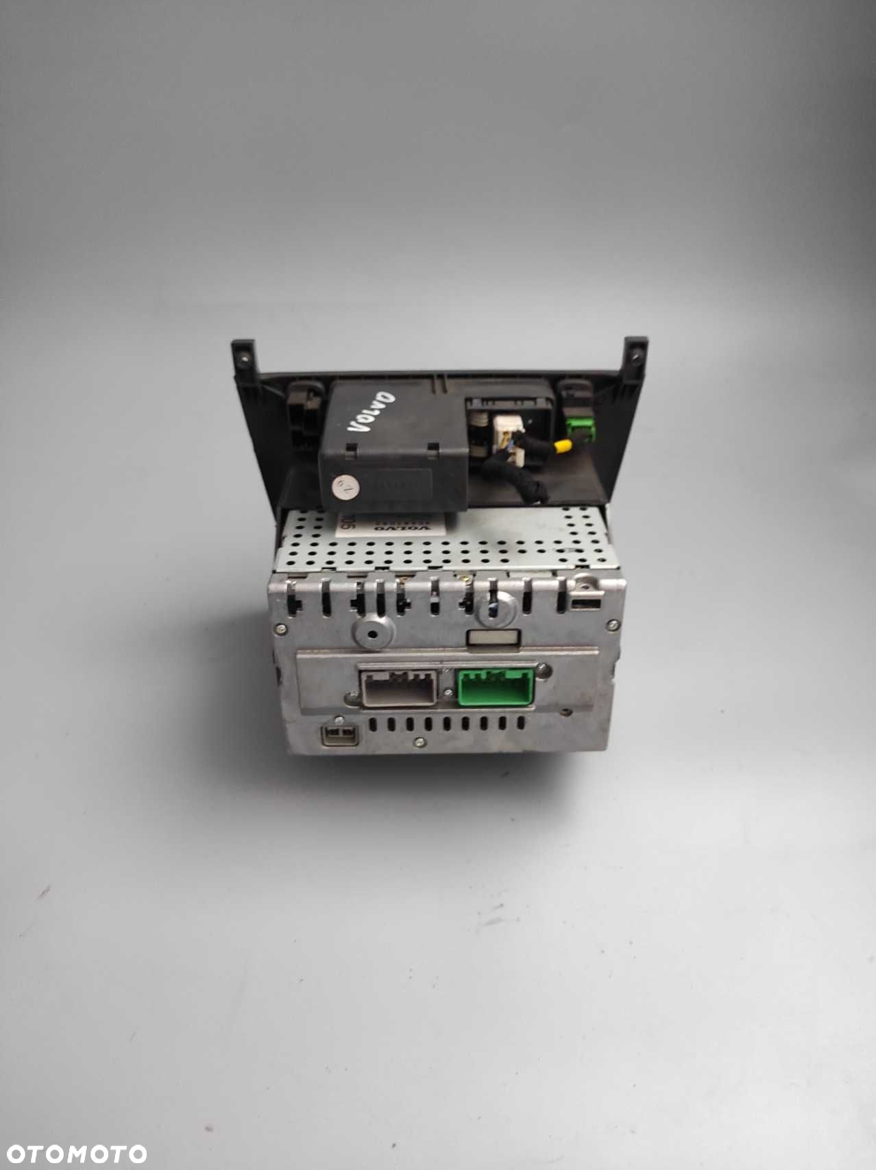 Radio oryginalne HU-105 z ramką VOLVO V40, OE: 308.870.082 - 2