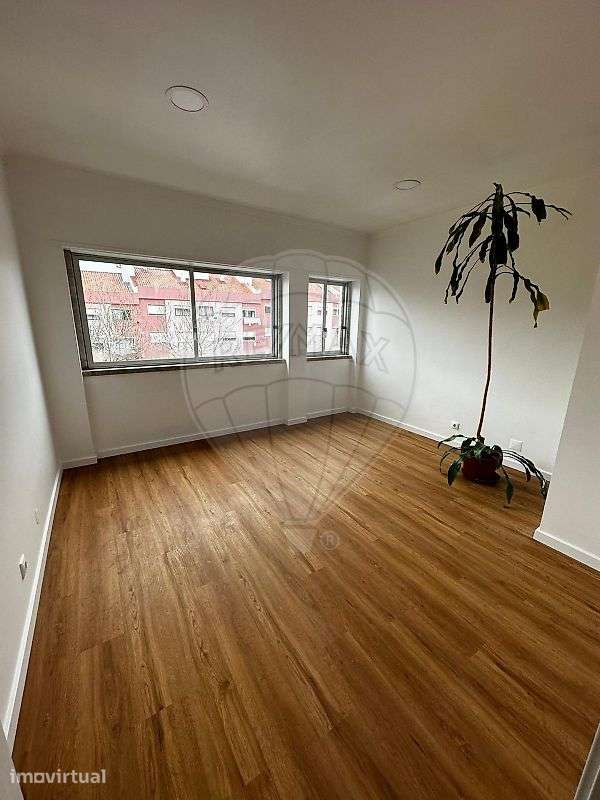Apartamento T1 para venda - Grande imagem: 2/11