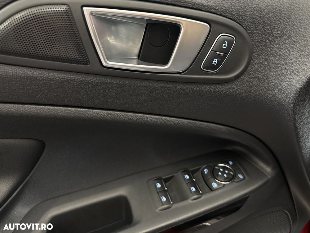 Ford EcoSport - 15