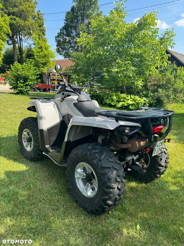 Can-Am Outlander - 3