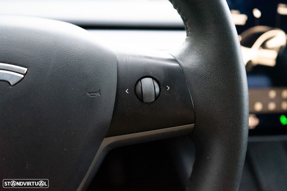 Tesla Model 3 Long-Range Dual Motor AWD - 34