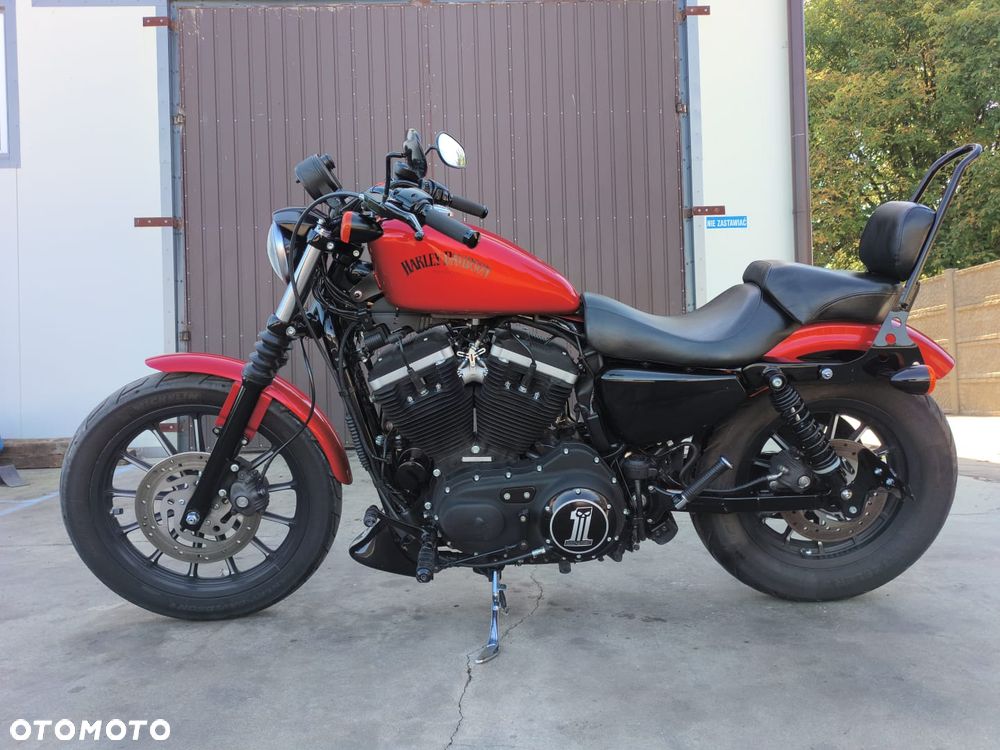 Harley-Davidson Sportster Iron 883