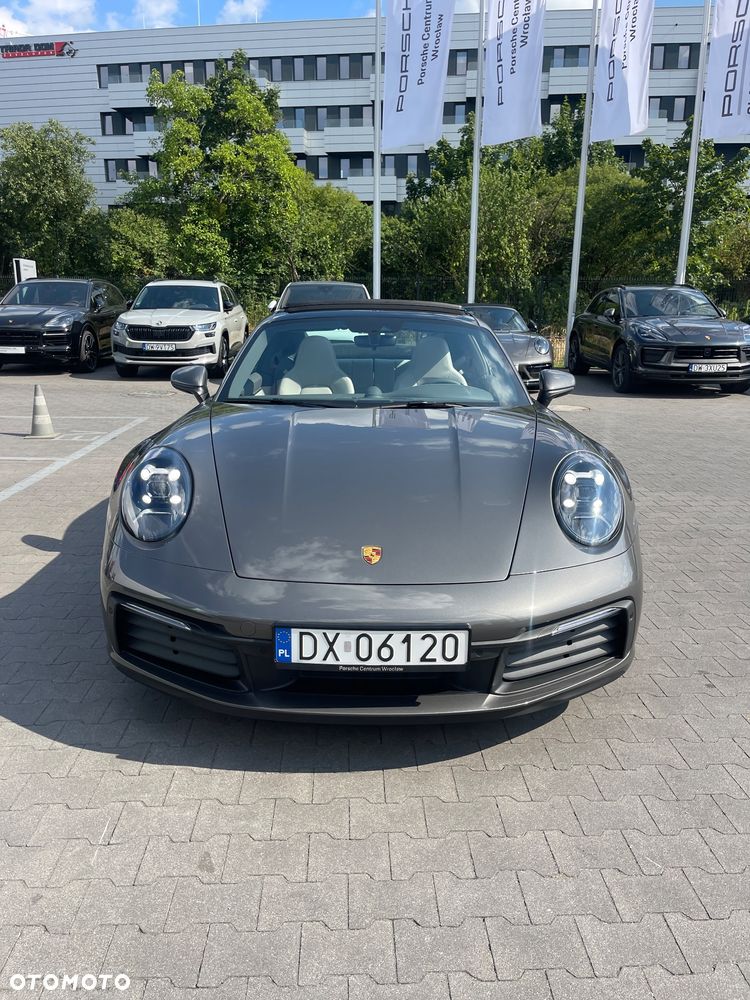 Porsche 911 Carrera 4S - 4