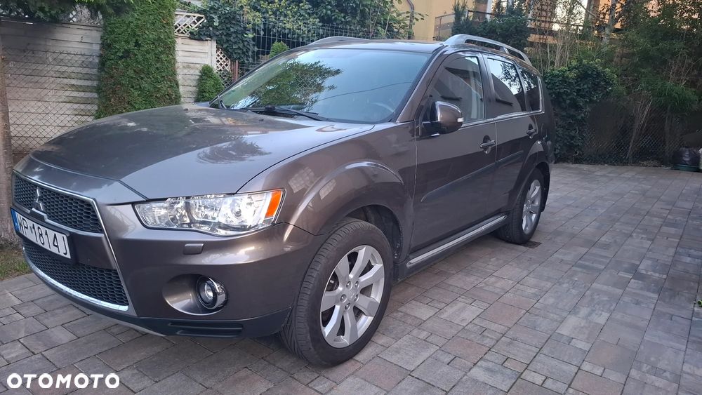 Mitsubishi Outlander 2.0 DID Intense + SE - 27
