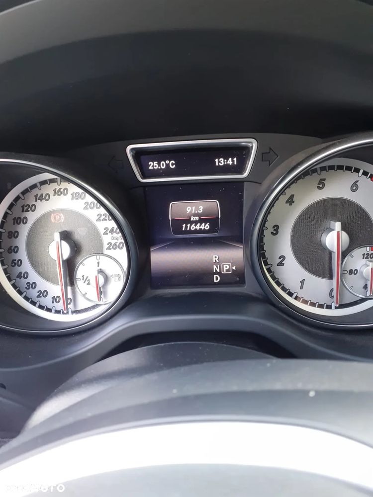 Mercedes-Benz GLA 250 4-Matic - 10