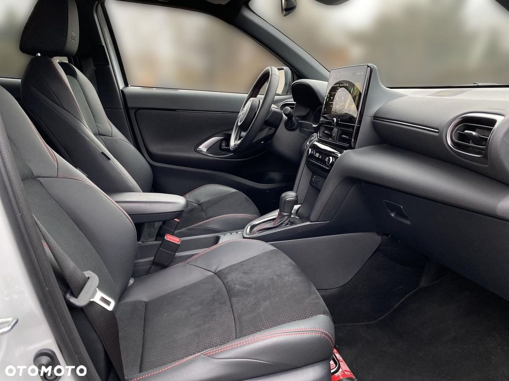 Toyota Yaris Cross Hybrid 1.5 GR Sport - 13