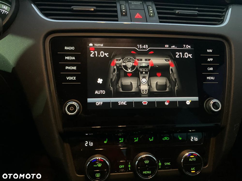 Skoda Octavia Scout 2.0 TDI 4x4 DSG - 16
