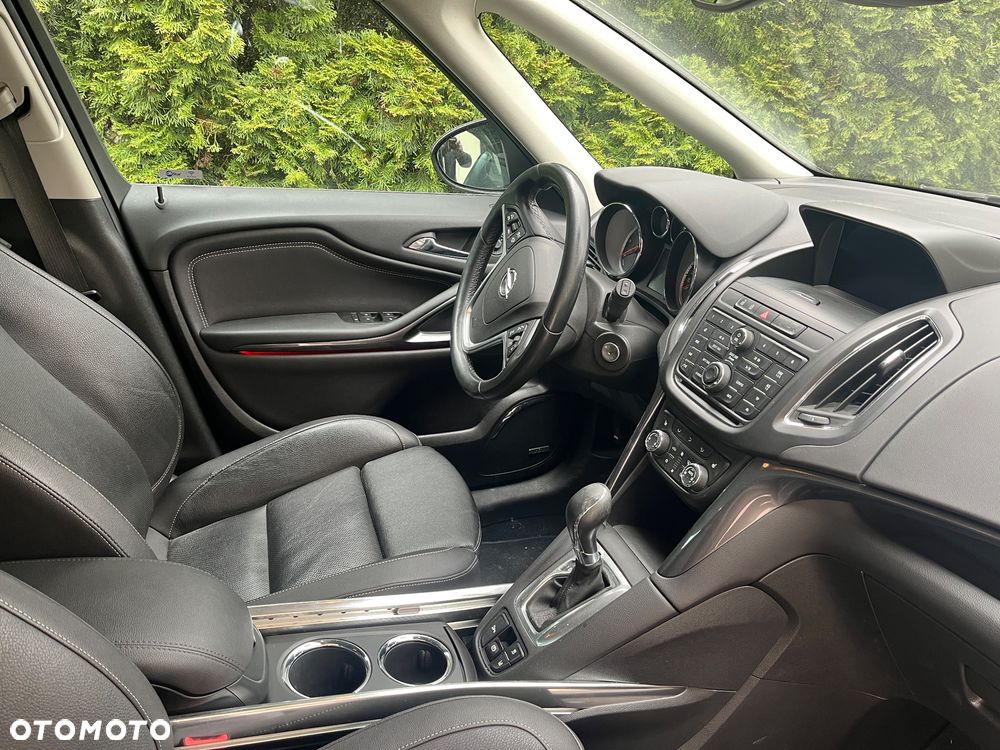 Opel Zafira - 12